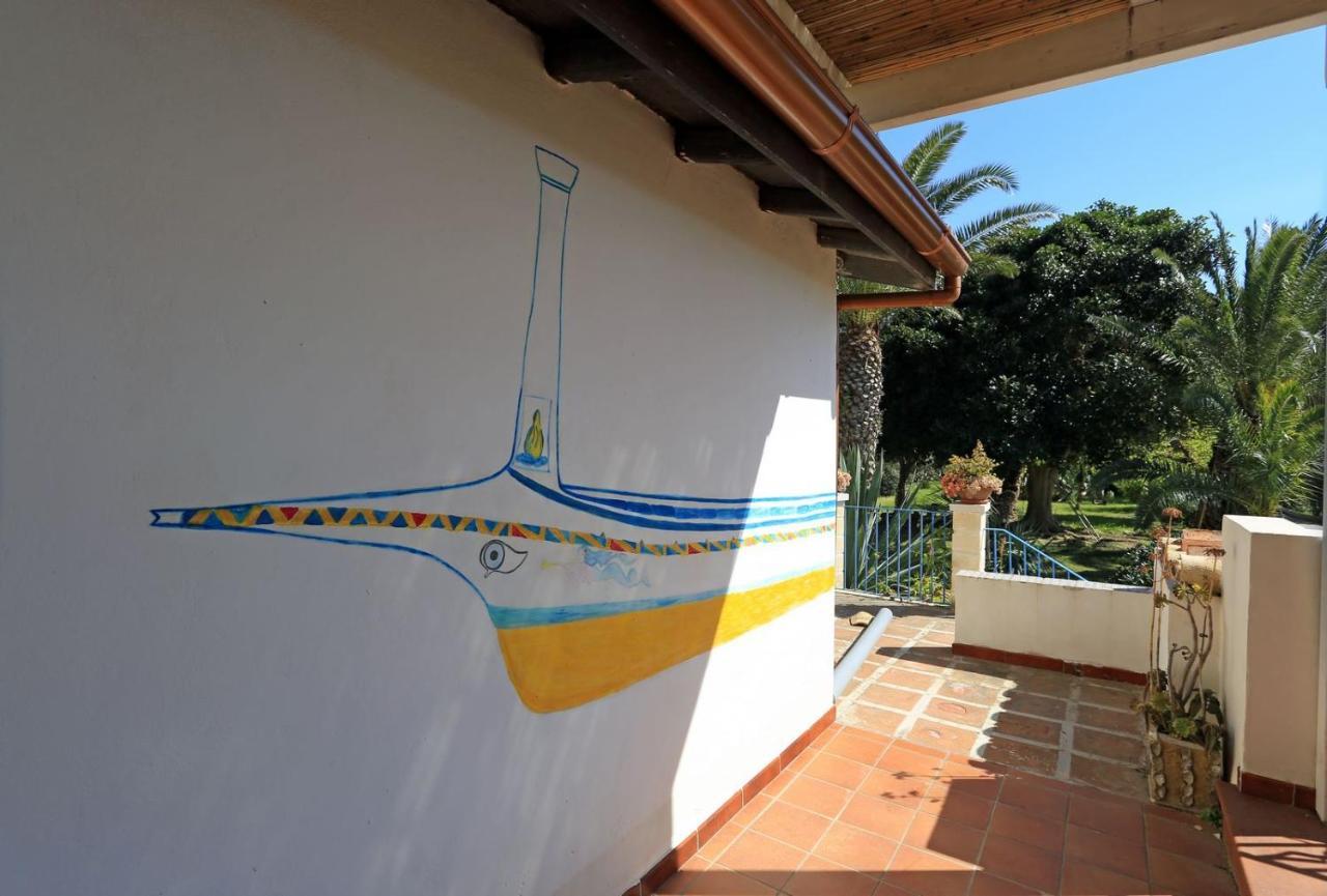 Villa Delle Terrazze Punta Secca Exterior photo